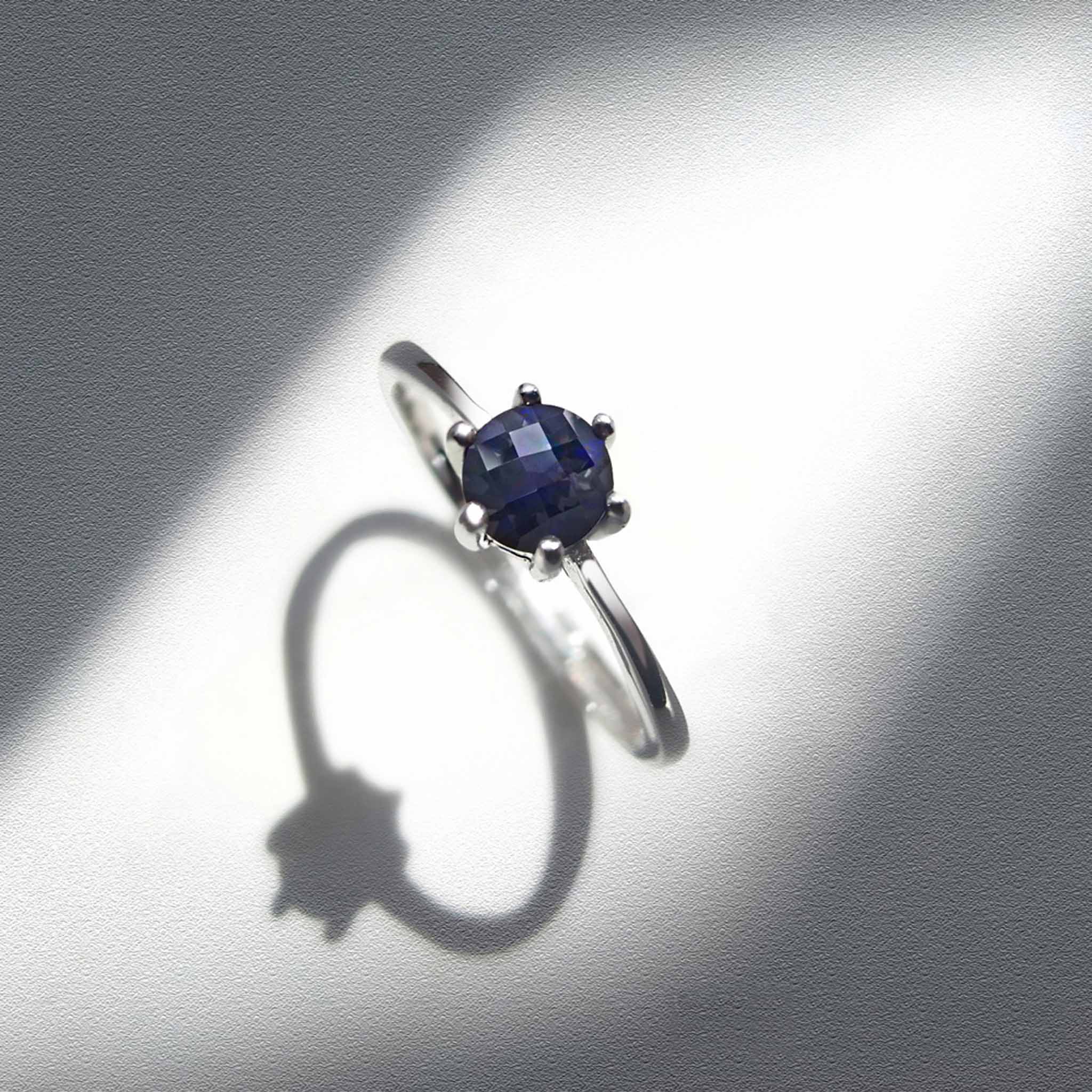 Classic Style Natural Checkerboard Violet Blue Iolite Sterling Silver Solitaire Ring