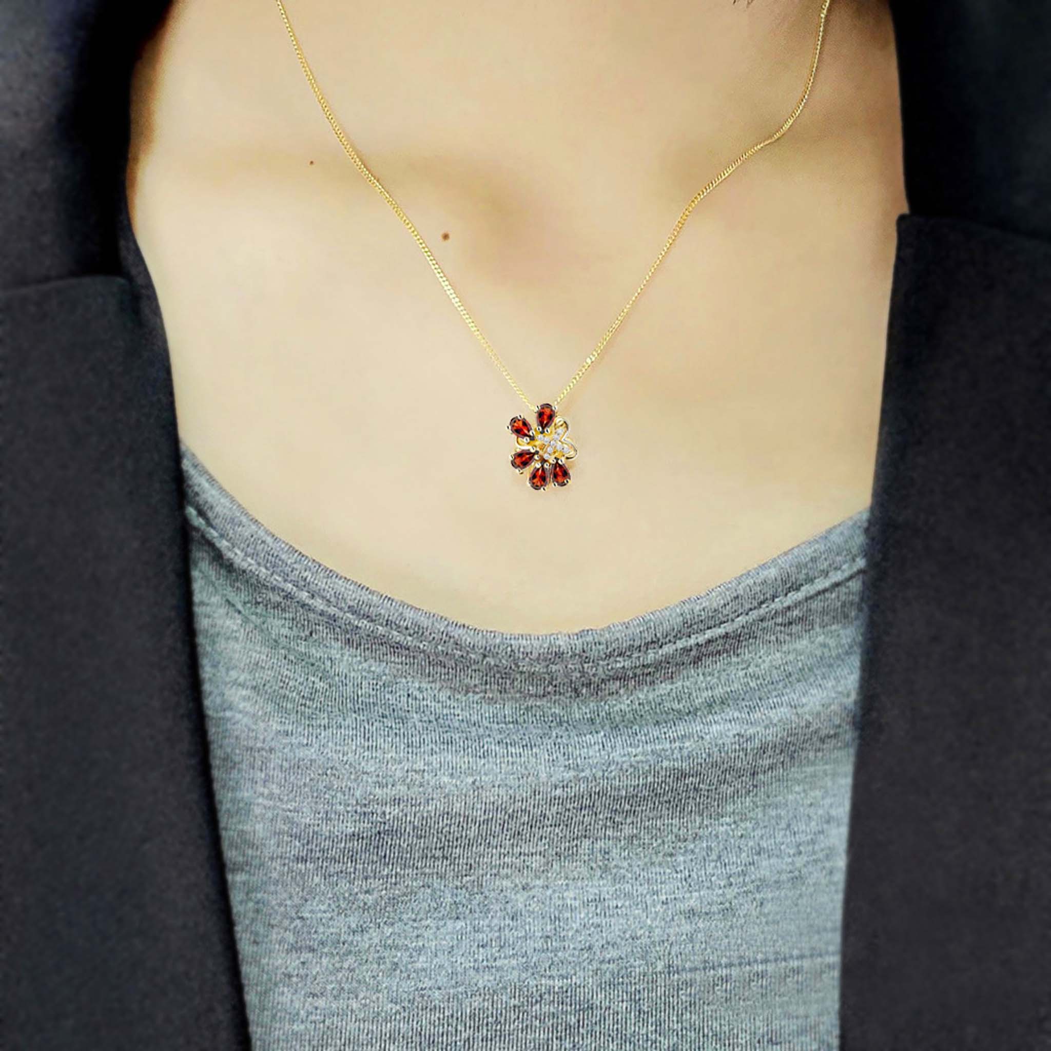 Cluster Artsy Natural Multiple Red Garnet Sterling Silver Necklace