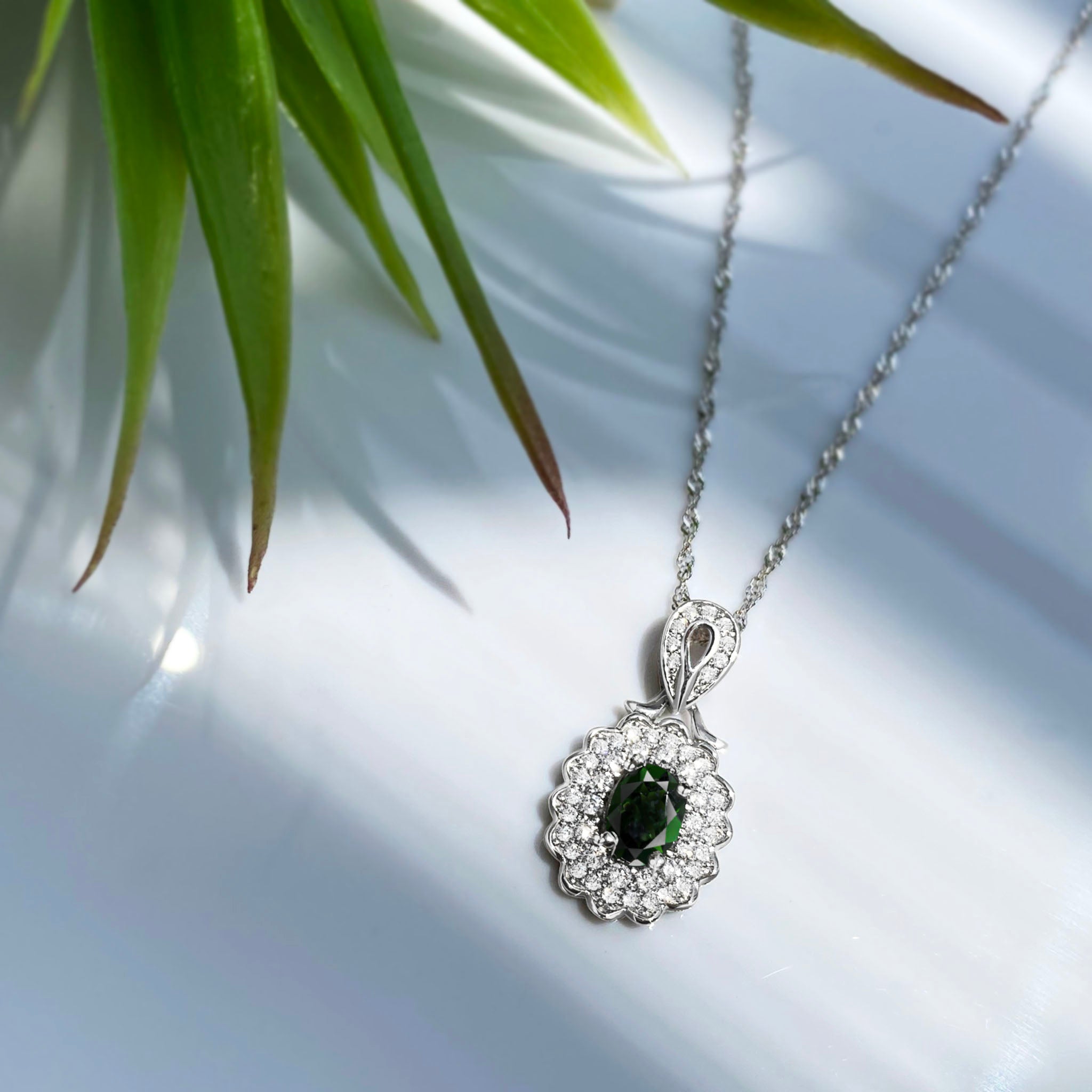 Decorous Essence Natural Green Chrome Diopside Sterling Silver Necklace